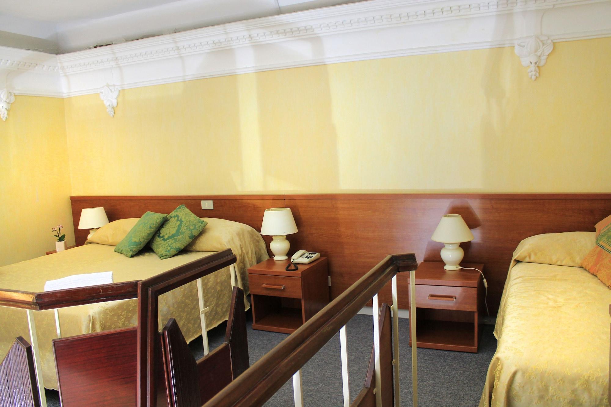 Hotel Delle Rose 3*